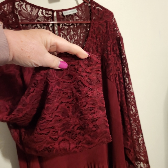 89. Catherines 26 28W Dark Red Burgundy Blouse - Picture 5 of 9
